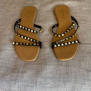 Mercer & Madison Black and Tan Studded Sandals